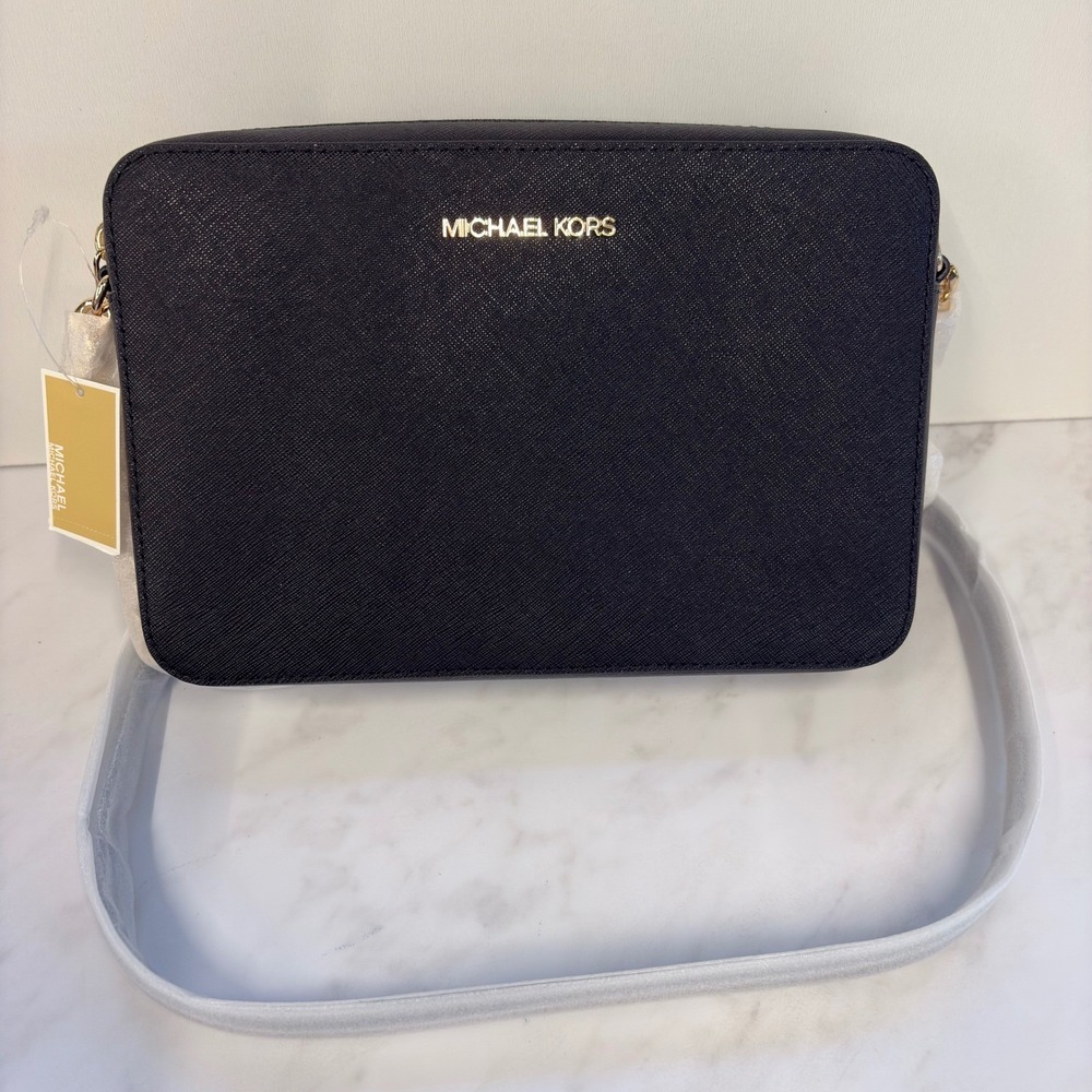 (NWT) Michael Kors Jet Set Large East West Crossbody Black Saffiano Leather - Picture 2 of 8